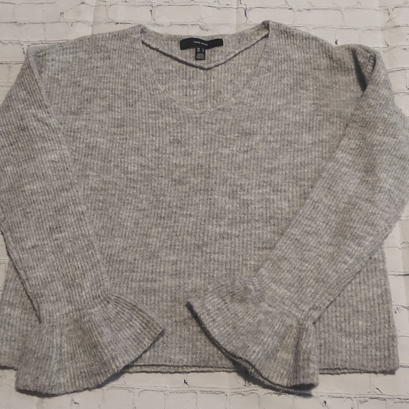 Size Small Vero Moda Sweater NWOT - Picture 1 of 3